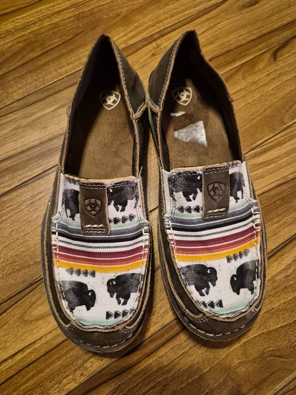 Womans Ariat Slips Size 7.5